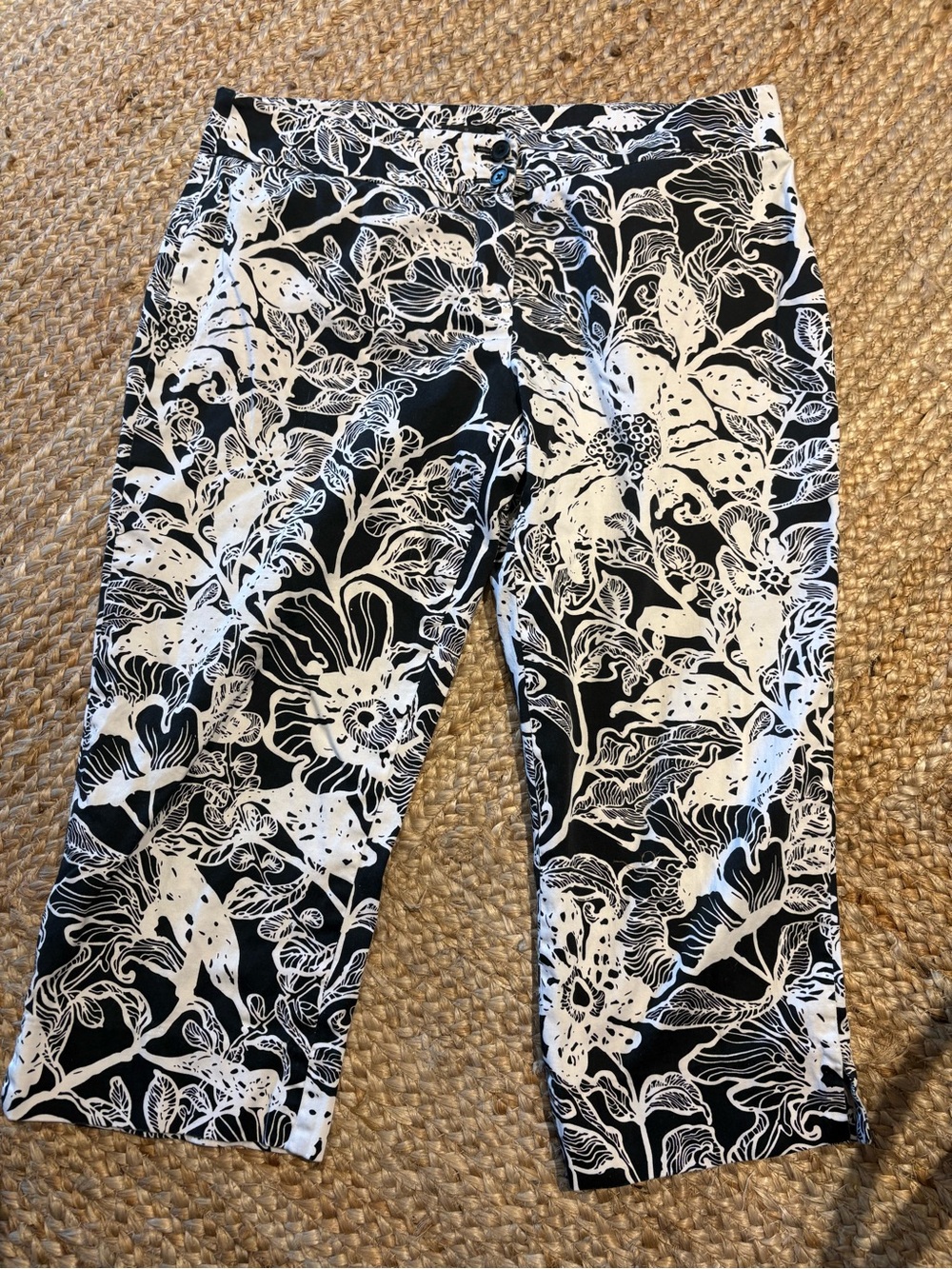 Nue Options womens cropped black white floral pants size 10